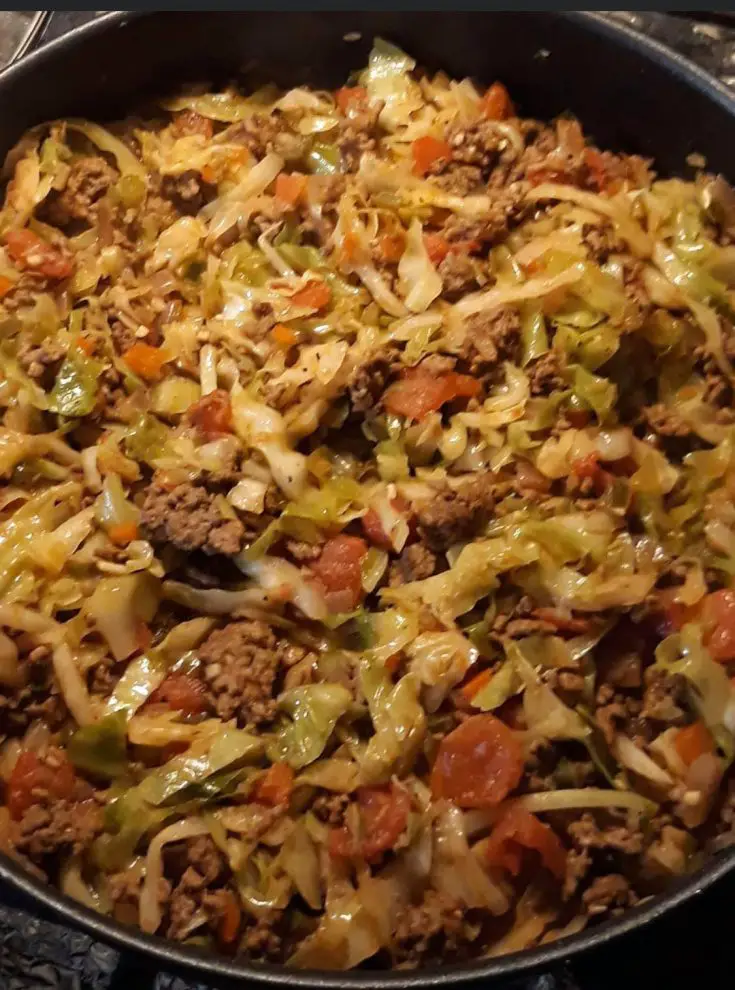 BLACK PEPPER BEEF AND CABBAGE STIR FRY